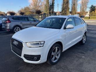 damaged passenger cars Audi Q3  2013/1