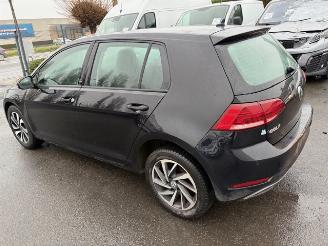 Volkswagen Golf  picture 7