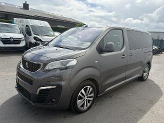 krockskadad bil auto Peugeot Traveller 9 seats FULL OPTION 2017/4