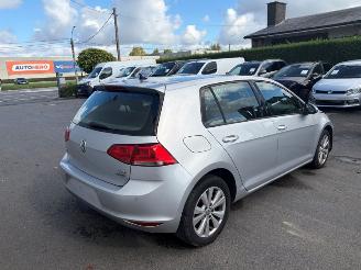 Damaged car Volkswagen Golf  2014/1
