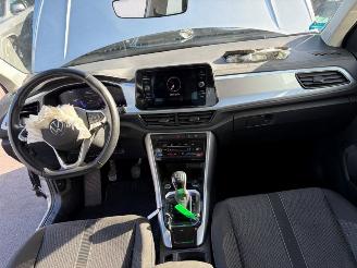 Volkswagen T-Roc  picture 6