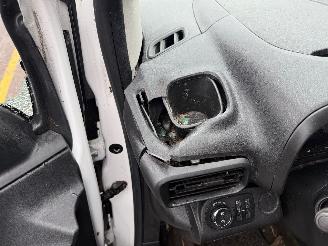 Opel Combo 1.5D L1H1 Edition picture 14