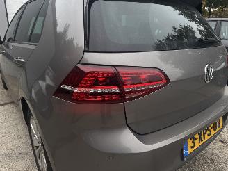 Volkswagen Golf 1.6 TDI Edition Bluetmotion! Rijdbaar NAP picture 8