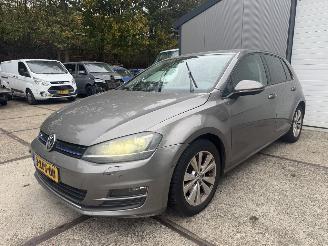 Volkswagen Golf 1.6 TDI Edition Bluetmotion! Rijdbaar NAP picture 2