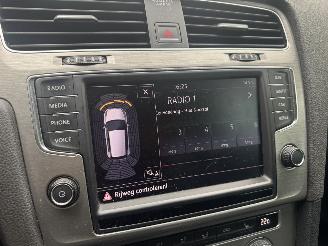 Volkswagen Golf 1.6 TDI Edition Bluetmotion! Rijdbaar NAP picture 19