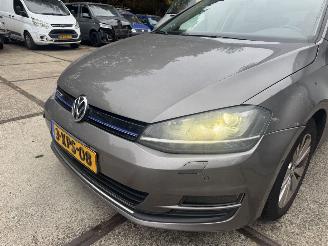 Volkswagen Golf 1.6 TDI Edition Bluetmotion! Rijdbaar NAP picture 4