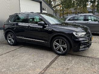 Volkswagen Tiguan 1.4 TSI ACT R-line Panoramadak Origineel NL! picture 5