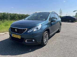 Coche accidentado Peugeot 2008 Blue lion edition AUTOMAAT 2017/3