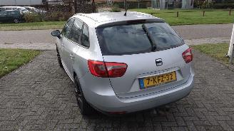 Seat Ibiza ST Style 158000 km luxe uitvoering!! picture 2