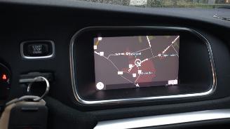 Volvo V-40 v-40 D2 2.0 diesel R-design 80.000 km Nieuwe auto!!!! Supermooi! picture 16