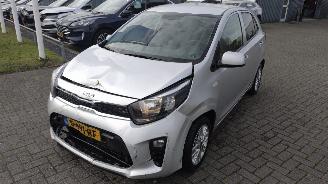 Kia Picanto 1.0 DPi ComfortLine Luxe uitvoering!! mooie schade picture 6