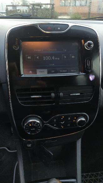 Renault Clio Estate 1.5 dCi Dynamique nette auto picture 16