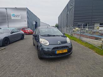 Vaurioauto  passenger cars Citroën C1  2010/1