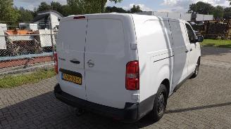 Opel Vivaro 2.0 124 S&S L3 87000 km met lichte schade picture 7