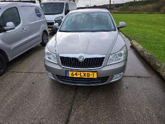 krockskadad bil auto Skoda Octavia  2010/7