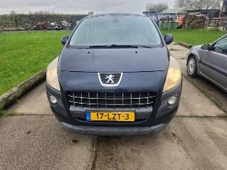 uszkodzony samochody osobowe Peugeot 3008  2010/7