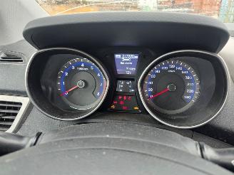 Hyundai I-30  picture 8