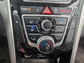 Hyundai I-30  picture 10