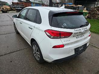 Hyundai I-30  picture 4