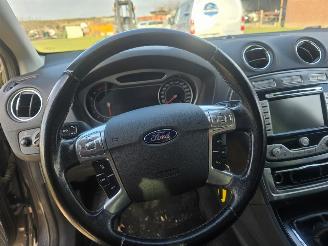 Ford Mondeo  picture 8