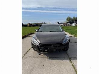 Salvage car Hyundai I-40 i40 CW (VFC), Combi, 2011 / 2019 1.7 CRDi 16V 2018/3