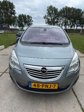 uszkodzony samochody osobowe Opel Meriva B 1.4 turbo Ecotec 2011/1