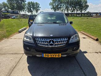 damaged commercial vehicles Mercedes Ml-klasse  2008/1