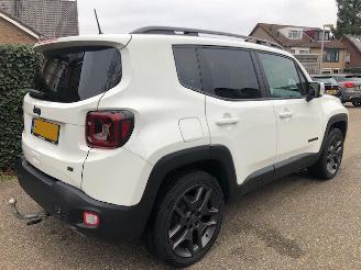 Jeep Renegade 4xe 240 Plug-in Hybrid Electric S picture 2