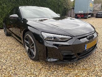 Damaged car Audi E-tron GT ZERO 1-100 Competition 93 kWh 500 PK 2021/6