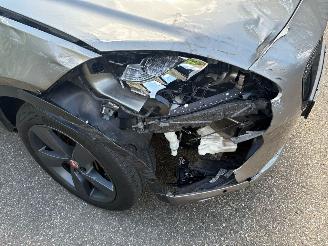 Jaguar E-Pace R-SPORT 250 PK AWD PANORAMA VOLL picture 8