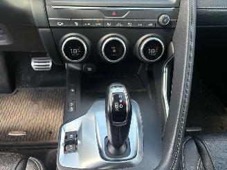 Jaguar E-Pace R-SPORT P250 PK AWD PANORAMA VOLL picture 11