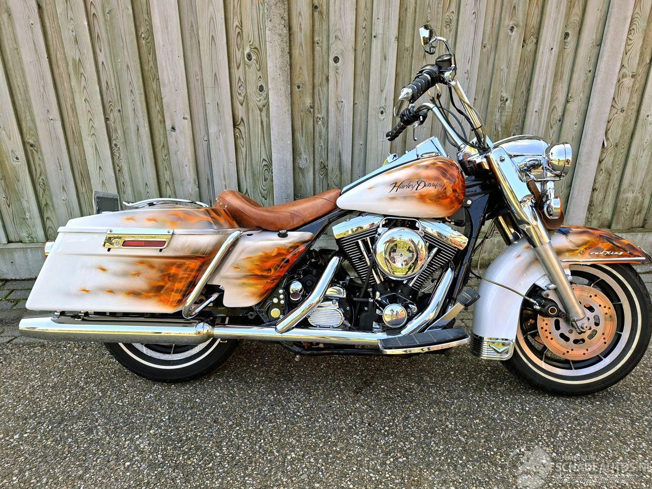 Harley-Davidson Road King FLHRI SPECIAL PAINT NL