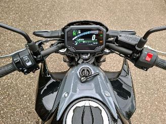 Kawasaki Z 650 ABS picture 19