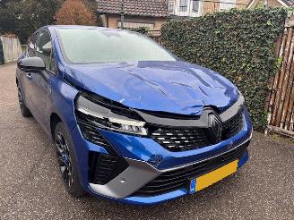 Avarii autoturisme Renault Clio 1.6 E FULL-HYBRID ESPERIT-ALPINE 145 2024/8