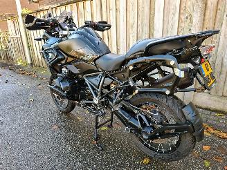 BMW R 1250 GS TRIPLE BLACK DYNAMIC PRO picture 11