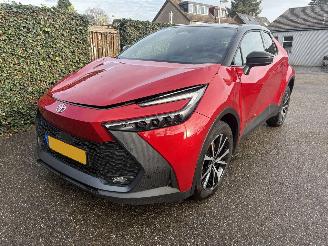 skadebil auto Toyota C-HR 2.0 Plug-in Hybrid 220 First Edition AUTOMAAT 243PK! 2025/6