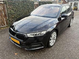 skadebil auto Skoda Octavia Combi 1.0 e-TSI Business Edition Plus AUTOMAAT 110PK 2021/7