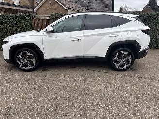 Hyundai Tucson 1.6 T-GDI PHEV PLIG-INN HYBRIDE 4WDRIVE picture 4