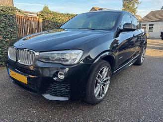 Schadeauto BMW X4 M 2.8 X-DRIVE EXE M-SPORT 250 PK AUTOMAAT 2017/6