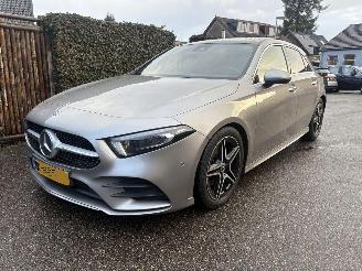 Unfallwagen Mercedes A-klasse A180 Premium Plus 136PK AUTOMAAT PANO LEER 2019/4