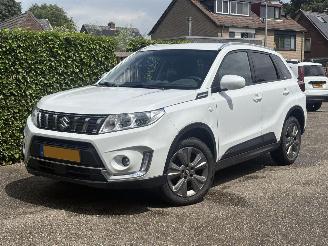 uszkodzony samochody osobowe Suzuki Vitara 1.0 Boosterjet Comfort 111pk 2020/8