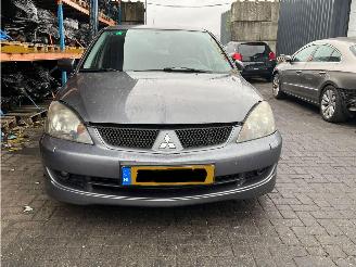 uszkodzony samochody osobowe Mitsubishi Lancer 2.0 16V Combi/o  Benzine 1.997cc 99kW (135pk) FWD 2003-09/2007-12 (CS9W) 4G63 2006/6
