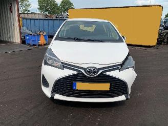 Avarii autoturisme Toyota Yaris 1.0 12V VVT-i Hatchback  Benzine 998cc 51kW (69pk) 2016/7