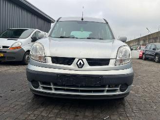 Avarii autoturisme Renault Kangoo 1.6 16V MPV  Benzine 1.598cc 70kW (95pk) 2003/9