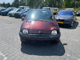 Avarii autoturisme Renault Twingo 1.2 16V Hatchback 2Dr Benzine 1 149cc 55kW 2003/1