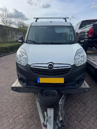 damaged passenger cars Opel Combo 1.3 CDTI 16V Bestel  Diesel 1.248cc 70kW (95pk) FWD 2018/11