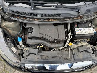 Peugeot 108 1.0 e-VTi68 picture 12