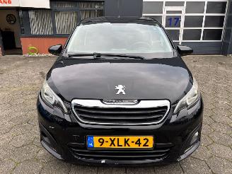 Peugeot 108 1.0 e-VTi68 picture 8