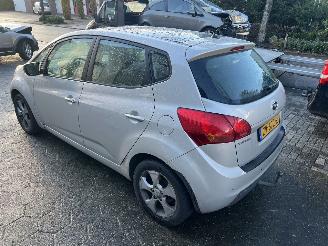 Kia Venga 1.6 CVVT X-ecutive AUTOMAAT picture 3