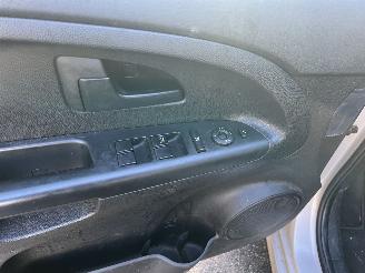 Kia Venga 1.6 CVVT X-ecutive AUTOMAAT picture 7